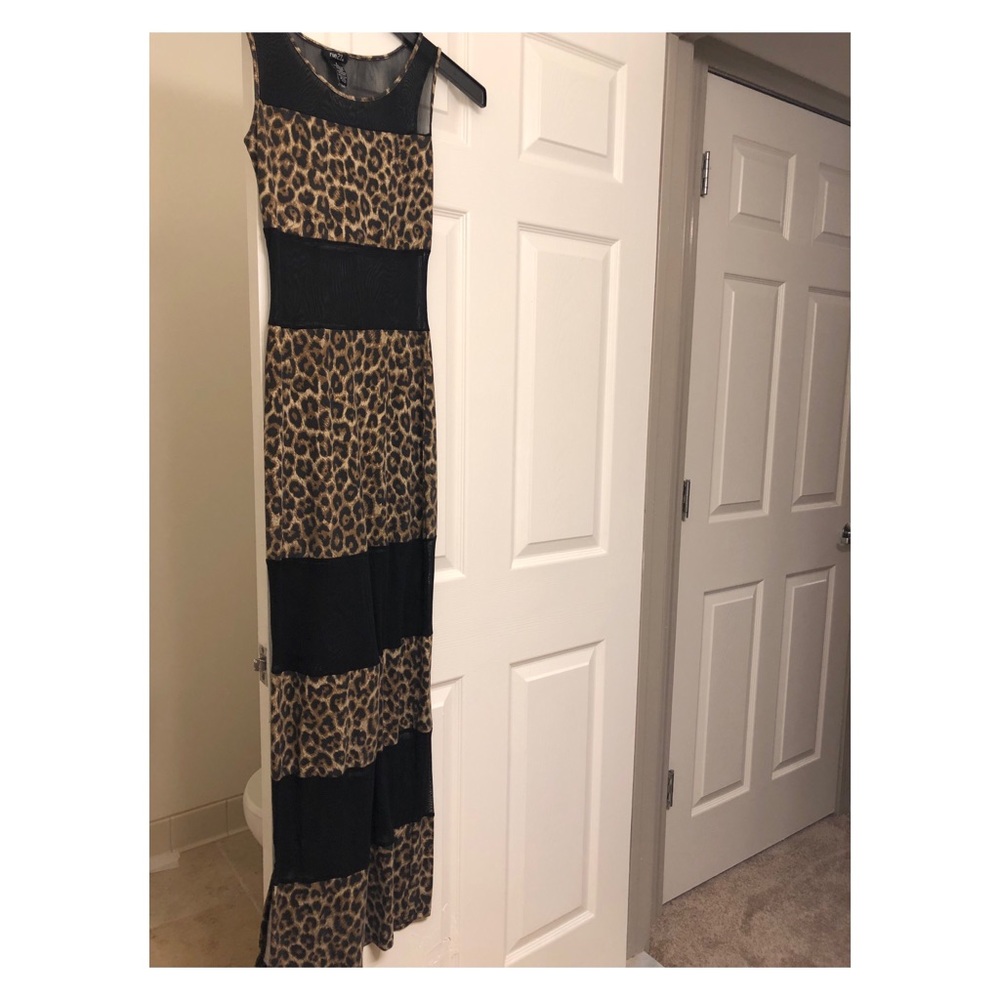 Rue 21 Black/Cheetah Print Long Dress Size (S)